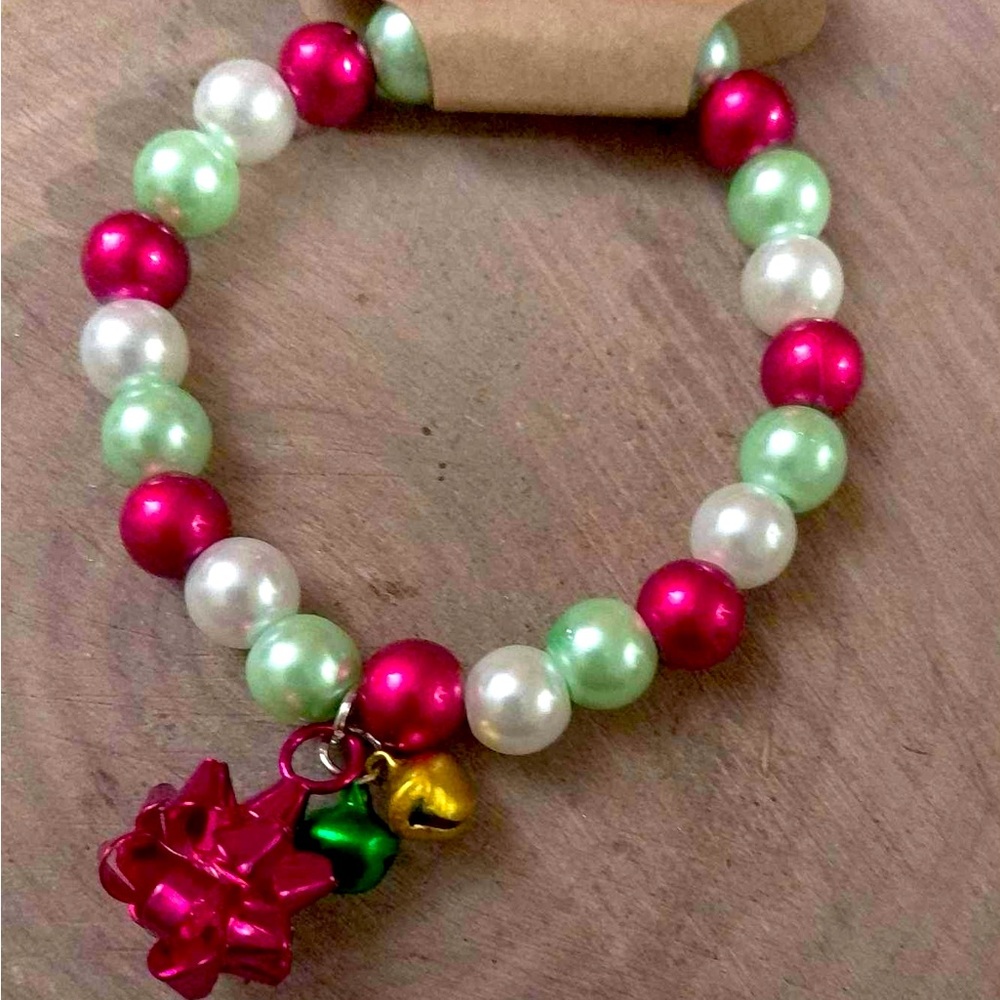 Adult size stretchy Christmas bracelet